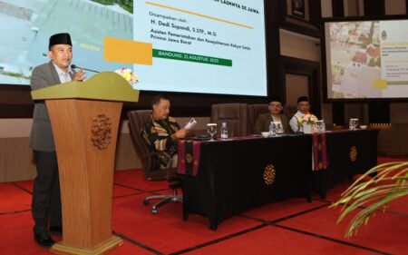 Pemprov Jabar Bantu Santri Jawab Tantangan Digital di Era Disrupsi santri