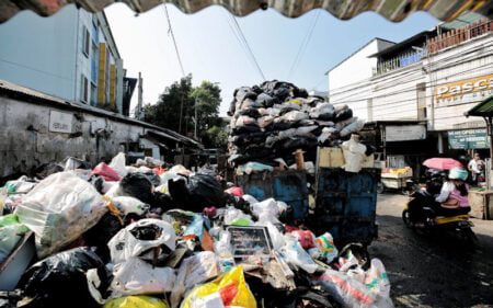 Pelajaran Kebakaran TPA Sarimukti, Warga Bandung Raya Dipaksa Kelola Sampah Mandiri TPS