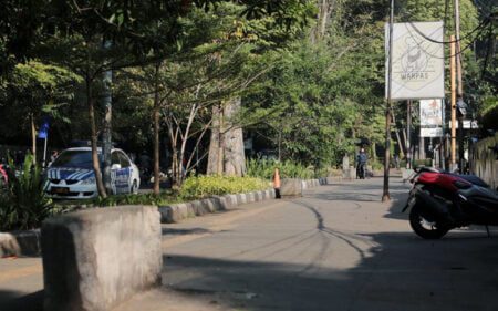 Penertiban Kabel Menjuntai Terus Digeber Kota Bandung, Jamin Oktober Tuntas Kabel udara melintang