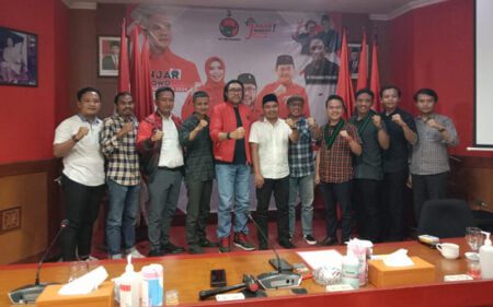 Ono Surono Kecam Tindakan Oknum HMI Bakar Bendera PDIP PDIP