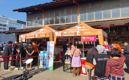 Masyarakat Purwokerto Antusias Tebus Sembako Murah Pakai QRIS Pospay sembako murah