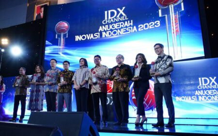 Inovasi Produk dan Model Bisnis bank bjb syariah Diganjar Penghargaan IDX Channel IDX Channel