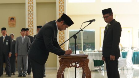 Bupati Bandung Akan Pantau Kinerja Anggota Baru BUMD Selama Tiga Bulan