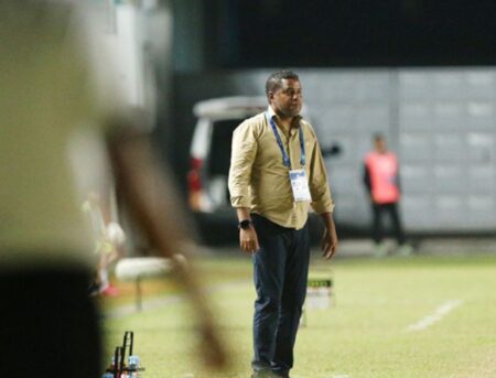 Pelatih Persita Akui Timnya Hilang Fokus Hingga Terus Dihajar Persib