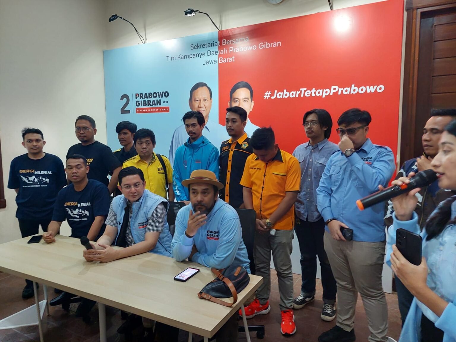 TKD Prabowo-Gibran Gelar Lomba Cipta Lagu dan Nyanyi untuk Masyarakat Jabar TKD Prabowo-Gibran Jabar Gelar Lomba Cipta Lagu dan Menyanyi/Istimewa