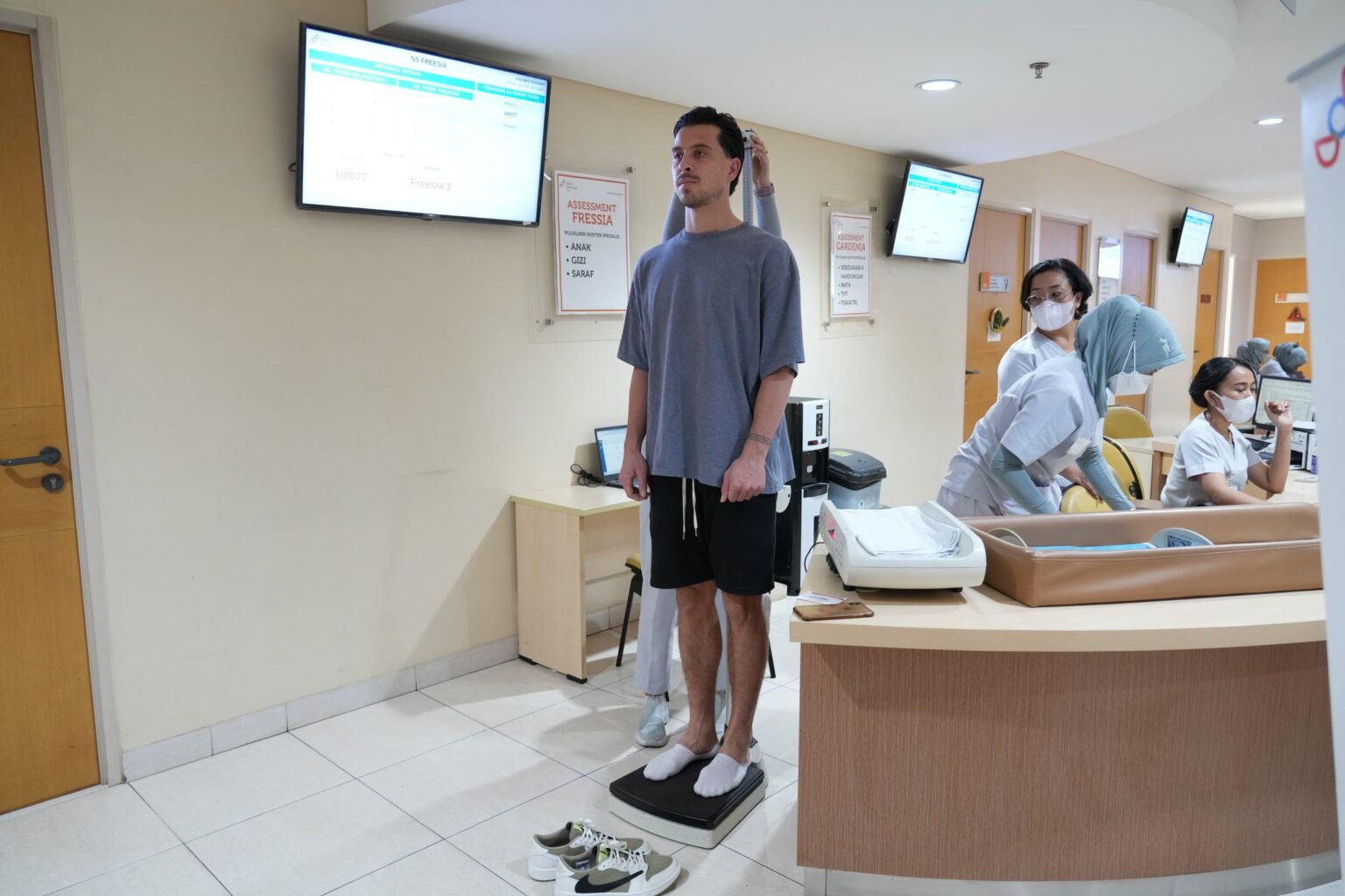 Jelang Sumpah WNI, Tom Haye Jalani Tes Kesehatan