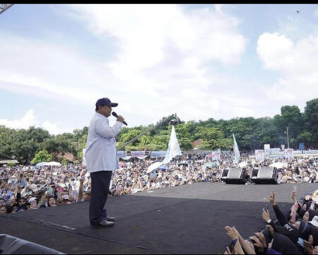 Kampanye di Subang, Prabowo-Gibran Komitmen Lanjutkan Program Jokowi