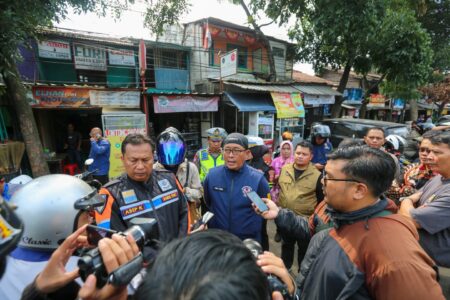 Jadi Penyebab Kemacetan, Pemkot Bandung Relokasi Parkir Liar dan PKL di Pasar Kordon