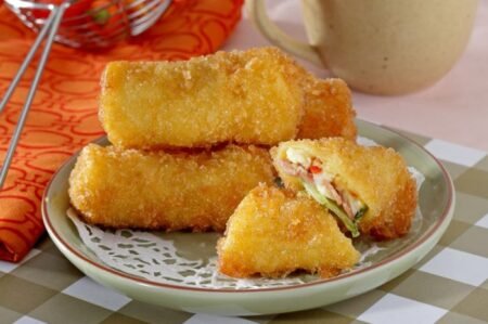 Resep Super Mudah Risol Ayam Mayo, Sajian Viral untuk Buka Puasa