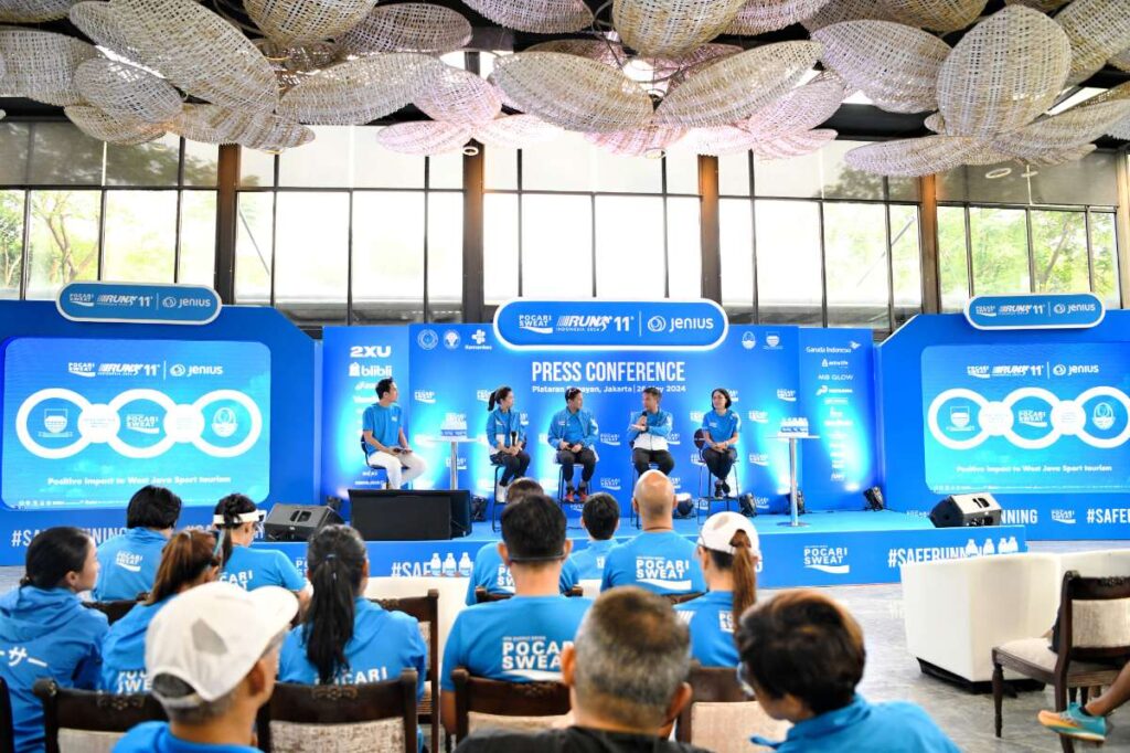 Pj Gubernur Jabar, Bey Machmudin menghadiri Road to Pocari Sweat Run Indonesia 2024 di Plataran Hutan Kota Senayan, Jakarta, Minggu (26/5/2024). 