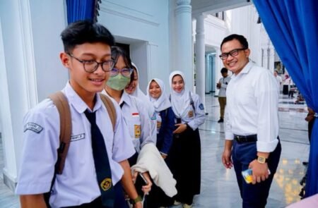 PPDB 2024: Disdik Jabar Beri Kuota Khusus Bagi 128 Kecamatan yang Tak Ada Sekolah Negeri