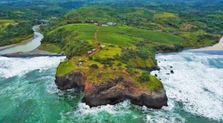 4 Rekomendasi Pantai di Garut Tawarkan Pemandangan Indah Memesona