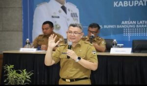 Sampaikan RAPBD 2025, Pemkab Bandung Barat Optimis Defisit Rp72,78 Miliar Bisa Ditutup