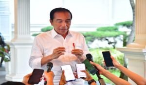 Tanggapi Klaim ‘Pemimpin Terkorup’, Jokowi: yang Dikorupsi Apa?