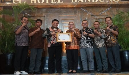 Optimal Manfaatkan Layanan SKK, Pemkab Bandung Raih Penghargaan dari BKN RI