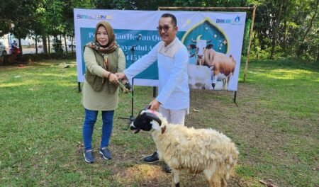 Sambut Iduladha, Jasa Tirta II Salurkan Puluhan Hewan Kurban untuk Masyarakat