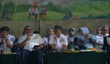 Belum Sepenuhnya Tertangani, Bupati Bandung Harap Perbaikan Rutilahu Dilanjutkan