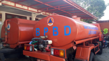 Hadapi Musim Kemarau, BPBD Sumedang Siapkan Tangki Air Bersih untuk Warga
