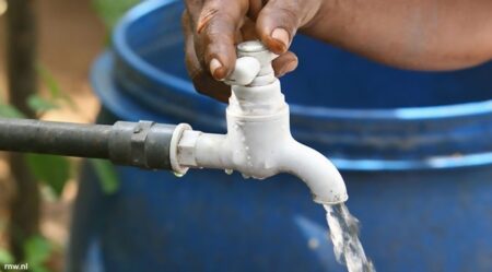 Alami Kekeringan, Pemprov Jabar Salurkan 954 Ribu Liter Air Bersih untuk 8 Kabupaten Kota