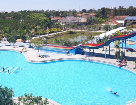 Agung Fantasi Waterpark. Foto: Instagram.