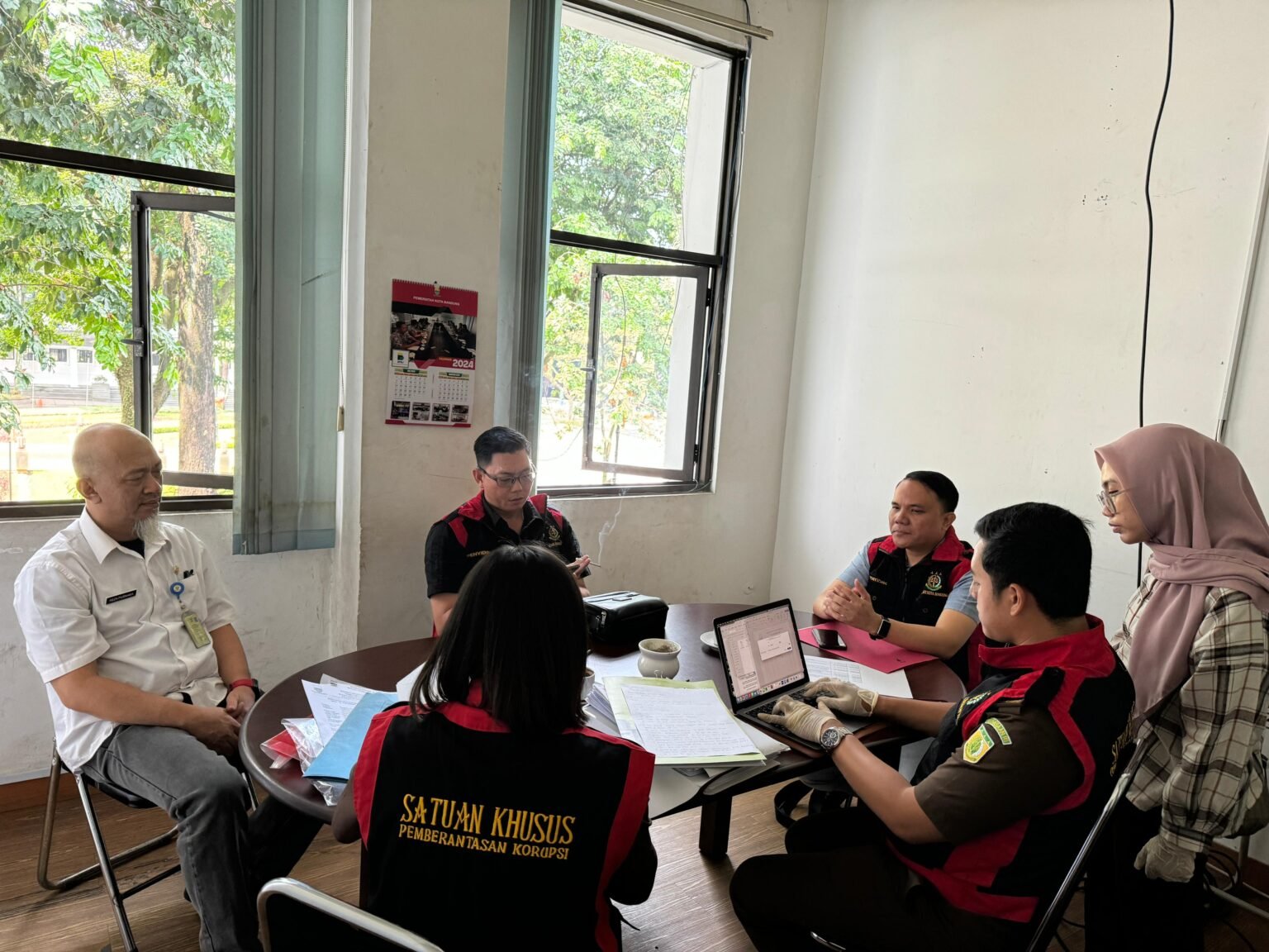 Kantor ULP Kota Bandung Digeledah Kejari, Dugaan Pengaturan Proyek Lelang dengan Modus Pembocoran Dokumen