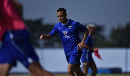 Baru Tiba, Mailson Lima Tancap Gas Ikuti Latihan Bersama Persib