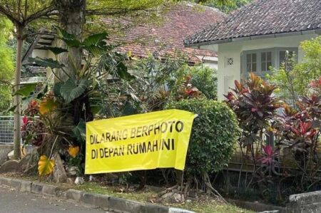 Ganggu Warga Sekitar, Kini Wisatawan Dilarang Berfoto di Rumah Milea