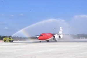 Jokowi Lakukan Pendaratan Perdana di Bandara Nusantara IKN