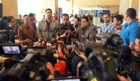 Tak Ingin Terbawa Bola Panas, Jokowi Minta Kadin Selesaikan Permasalahan di Internal