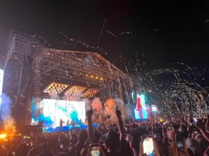 Konser Sheila On 7 ‘Tunggu Aku di Bandung’ Berlangsung Meriah, Penggemar Dapatkan Momen Tak Terlupakan