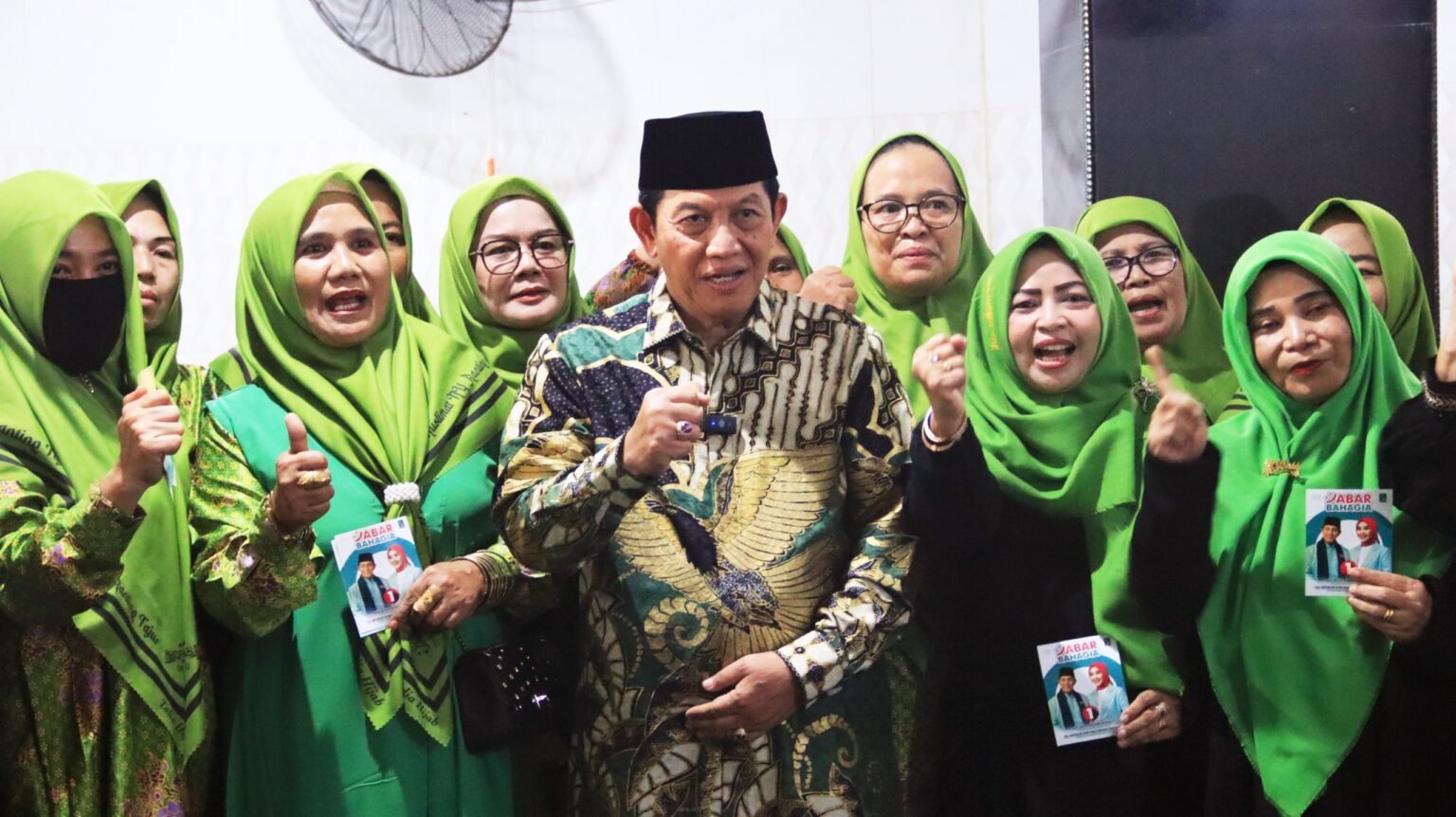 Acep Adang Ruhiat Didukung 100.000 Santri Bogor untuk Wujudkan Jabar Bahagia Lahir Batin