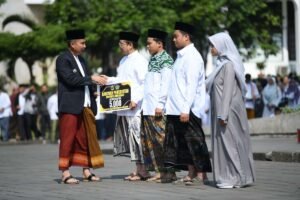 Hari Santri Nasional, Bey Machmudin Dorong Santri Jadi Pilar Masa Depan Bangsa