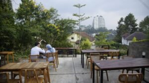 Dijamin Betah, Nongkrong dengan Pemandangan Kota Bandung, Kesini Aja!