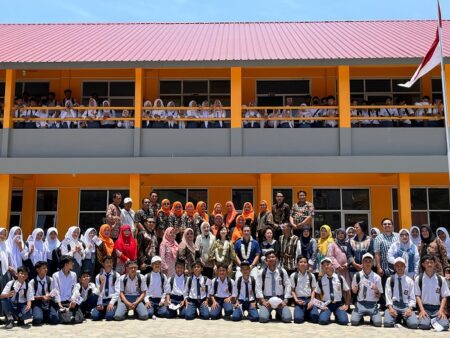 Dua Sekolah di Bandung Berhasil Direnovasi Berkat Bantuan Dana Donasi Tabungan Mega Berbagi