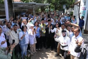 Puluhan Ribu Relawan Prabowo Subianto Deklasari Dukung Paslon Bedas, Kang DS Optimis Menang