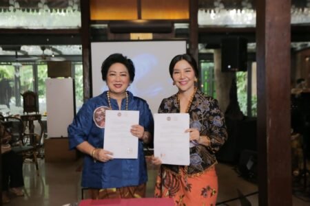 Amandari Galery Rayakan Kemandirian Perempuan di Hari Batik Nasional