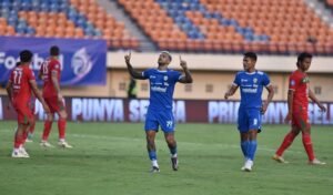 Persib Tak Gentar Lawan Surabaya Demi Kemenangan di Awal Ramadhan