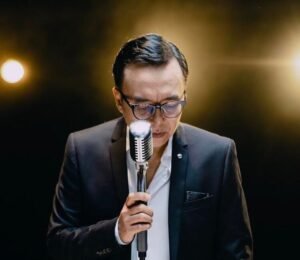 25 Tahun Menikah, Ari Lasso Umumkan Cerai dari Vitta Dessy
