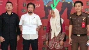 Jadi Tersangka Aniaya Anak Polisi, Guru Supriyani Sempat Diminta Uang Damai Rp50 Juta