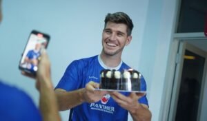 Nick Kuipers Optimis Persib Lolos Grup ACL 2