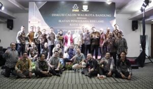 Diskusi Terbuka Calon Wali Kota Bandung dan Pengusaha Reklame: Tingkatkan Ekonomi dan Estetika Kota