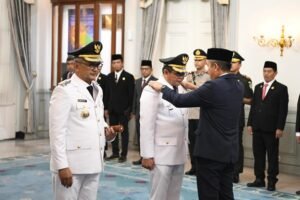 Lantik Pj Bupati Ciamis dan Kuningan, Bey Minta Lanjutkan Program yang Telah Berjalan