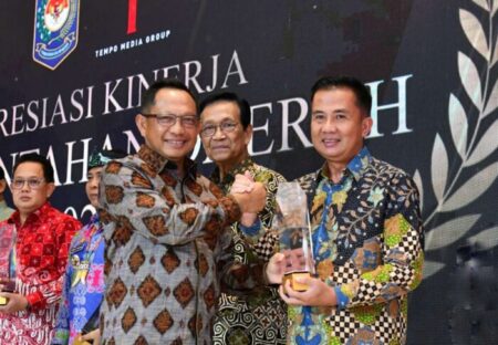 Jawa Barat Raih Penghargaan Pemerintah Provinsi Berkinerja Terbaik 2024