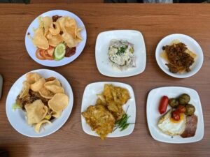 Cari Kuliner Murah di Kota Bandung? Coba Kunjungi Tempat Ini