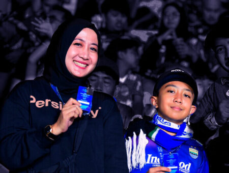 Ajak Ibu Nyetadion: Perayaan Hari Ibu Bersama Persib di Laga Spesial Liga 1!