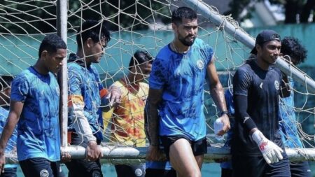 Jelang Putaran Kedua, Arema FC Banjir Tawaran Pelatih Baru