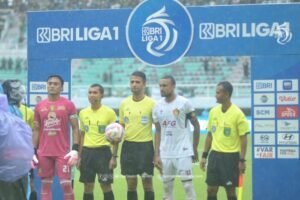 Cerita Munster Percayakan Ban Kapten ke Ernando Ari, Fokus Puncaki Klasemen