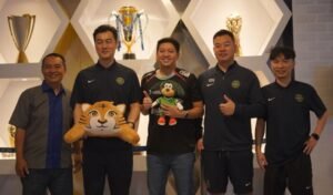 Sportivitas Tanpa Batas, Delegasi Zhejiang FC Disambut Hangat di Graha Persib