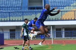 Jalani Sesi Latihan Terakhir, Persib Siap Bertolak ke Solo