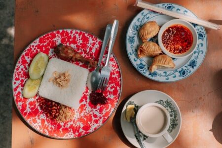4 Tempat Sarapan Enak di Bandung yang Lagi Hits! Nomor 3 Bikin Pagi Makin Adem